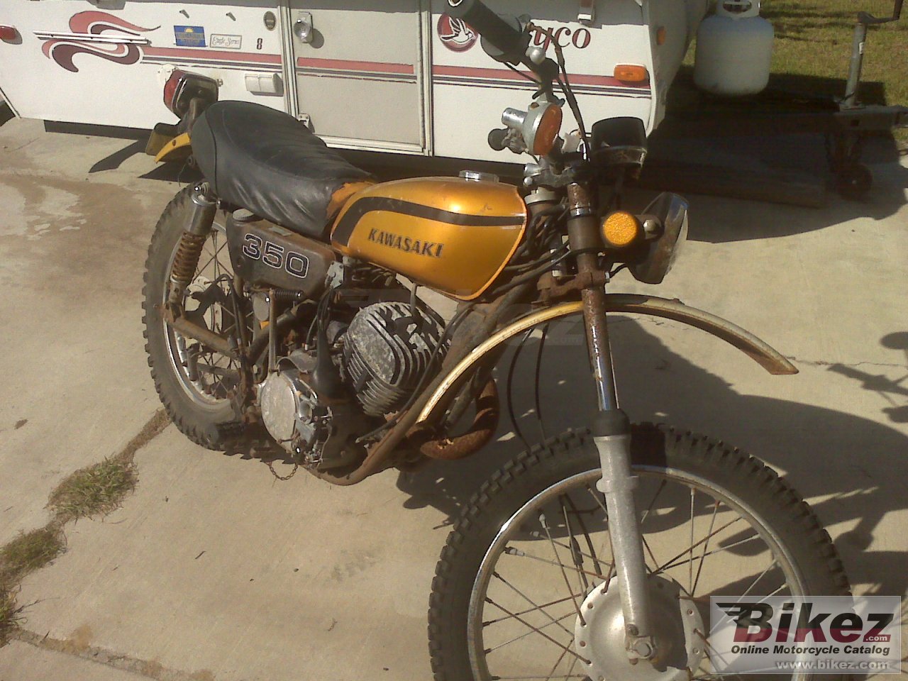 Big nymous user. 350 f 9 picture and wallpaper from Bikez.com